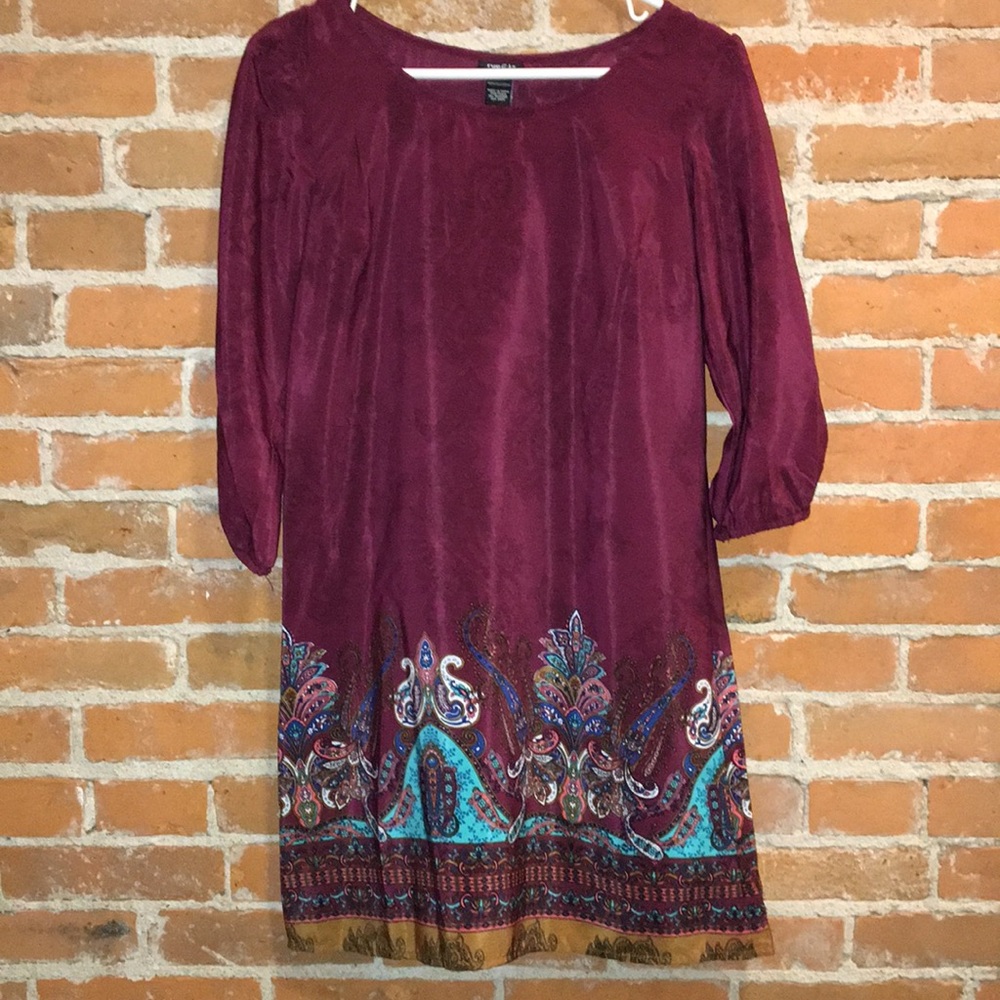 Mid sleeve dress